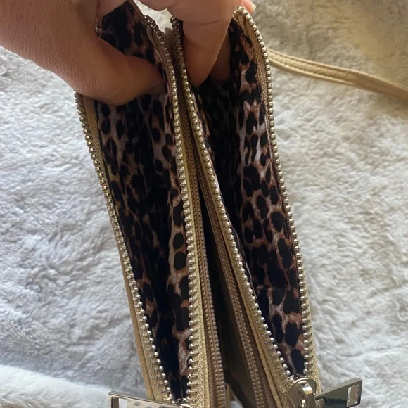 Cream Leather Crossbody Wallet Bag from KCarroll - Picture 4 of 5